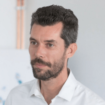 Julien Steinbrunn, Posture, consultant disc